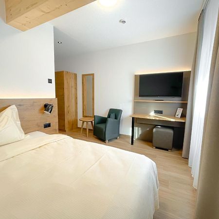 Hotel Olympica บริก ภายนอก รูปภาพ